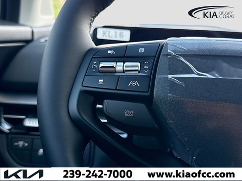 New 2026 Kia Sportage LX image 32