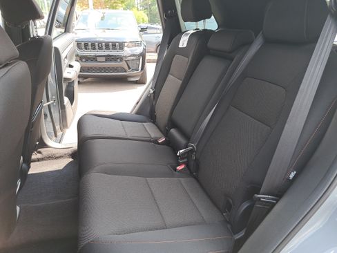 Used 2025 Honda CR-V Sport image 13