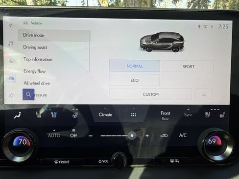 Used 2024 Lexus RX 350 w/ Convenience Package AWD/4WD image 22