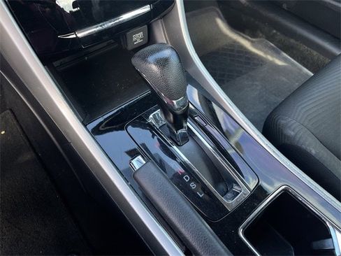 Used 2017 Honda Accord LX image 23