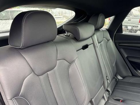 Used 2022 Audi SQ5 Prestige image 34