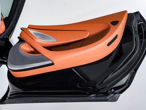 Used 2023 McLaren GT RWD image 20
