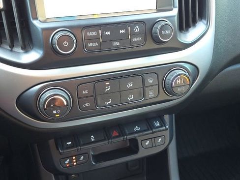 Used 2015 Chevrolet Colorado LT w/ Luxury Package AWD/4WD image 31