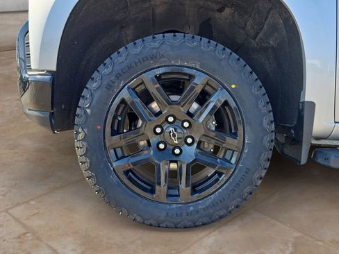 Used 2021 Chevrolet Silverado 1500 LT Trail Boss w/ Bed Protection Package AWD/4WD image 14