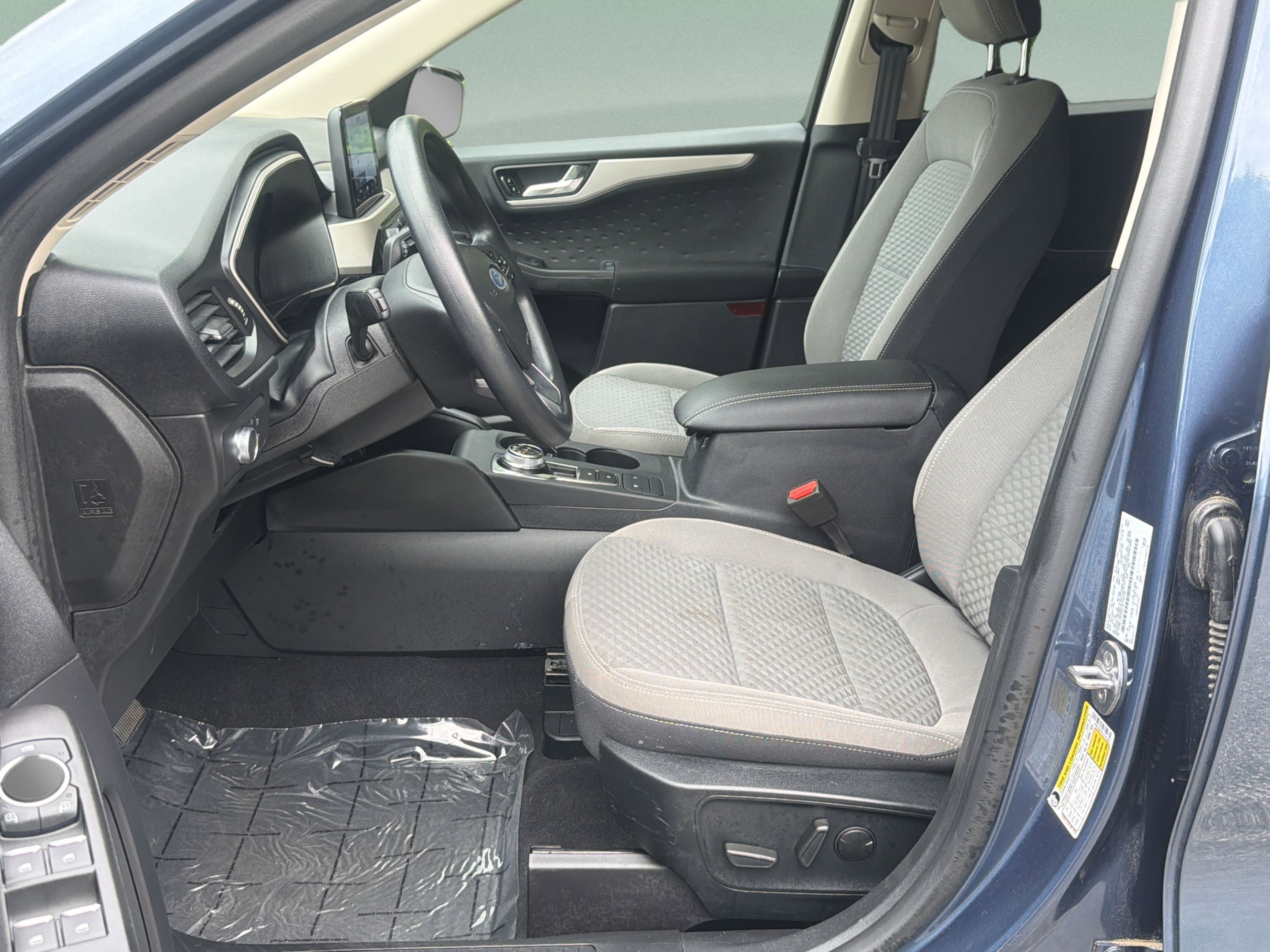 Used 2020 Ford Escape SE FWD image 16