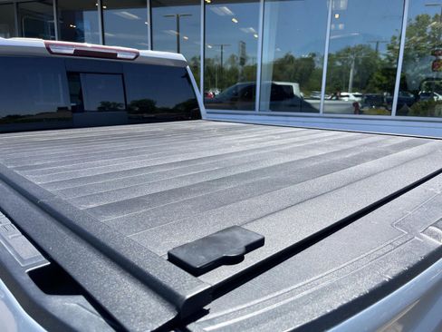 Used 2021 Chevrolet Silverado 1500 LT Trail Boss w/ Convenience Package II AWD/4WD image 41