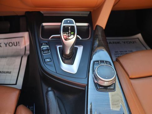 Used 2017 BMW 330i Sedan image 32