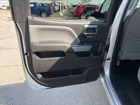Used 2018 Chevrolet Silverado 1500 LT w/ All Star Edition AWD/4WD image 16