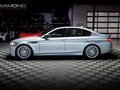 Used 2015 BMW M5 image 60