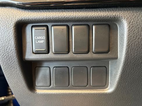 Used 2022 Nissan Titan SV w/ Accessory Utility Package image 25