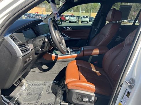 Used 2023 BMW X5 M50i w/ Executive Package image 10