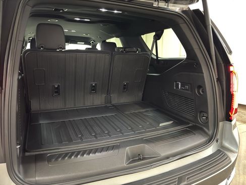 New 2026 GMC Yukon XL Elevation w/ LPO, Floor Liner Package image 9