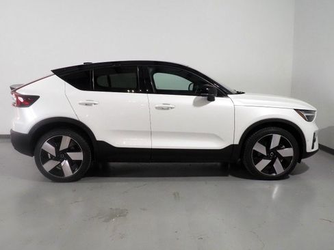 Used 2022 Volvo C40 P8 Recharge Ultimate image 5