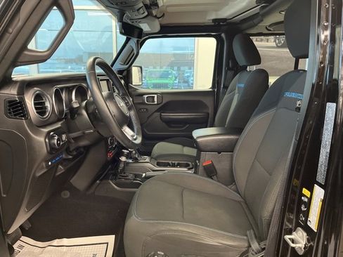 Certified 2023 Jeep Wrangler Unlimited Rubicon 4xe w/ Cold Weather Group image 14