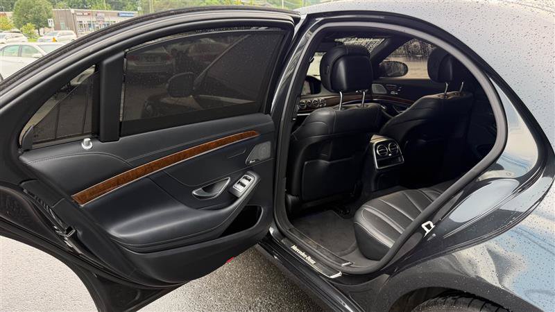 Used 2015 Mercedes-Benz S 550 4MATIC Sedan image 44