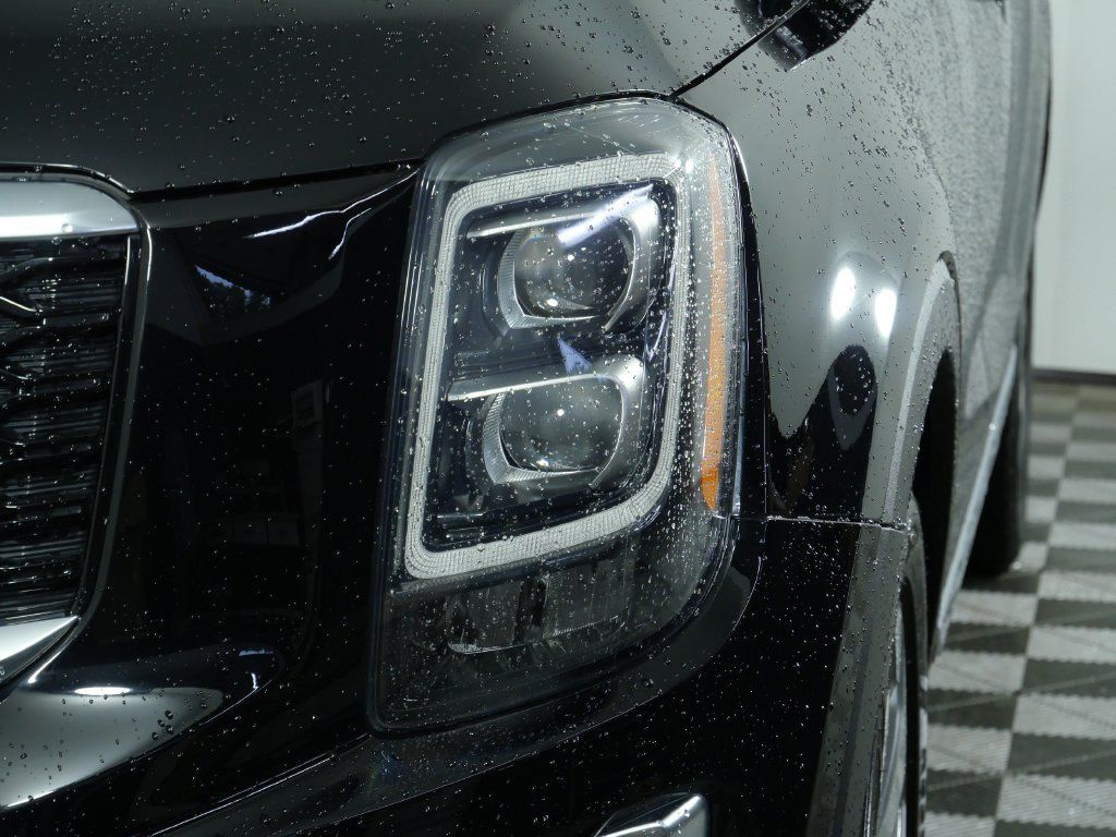 Used 2022 Kia Telluride EX w/ EX Premium Package AWD/4WD image 14