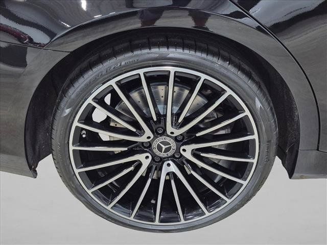 Used 2022 Mercedes-Benz S 500 4MATIC w/ AMG Line Package image 25