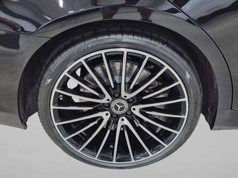 Used 2022 Mercedes-Benz S 500 4MATIC w/ AMG Line Package image 25