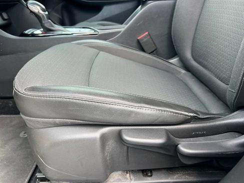 Certified 2024 Buick Encore GX Preferred FWD image 9