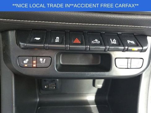 Used 2021 GMC Canyon Denali image 35