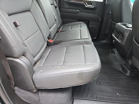 Used 2024 Chevrolet Silverado 1500 LT w/ Leather Package AWD/4WD image 94