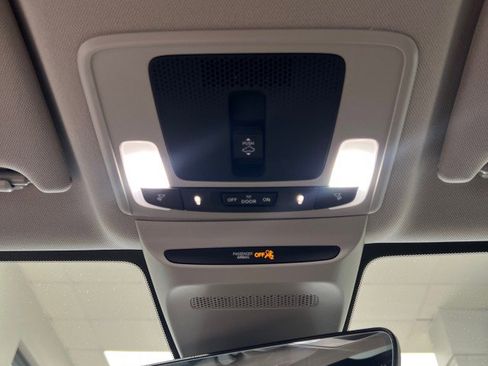 Used 2024 Honda HR-V EX-L image 22