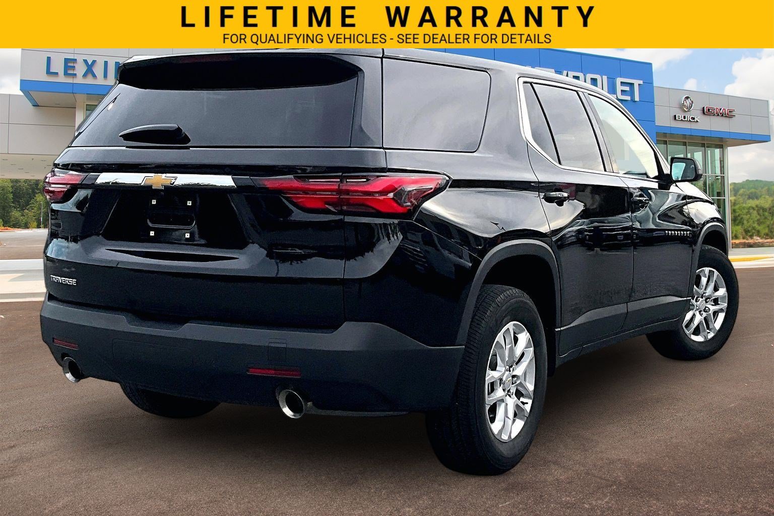 Certified 2022 Chevrolet Traverse LS FWD image 13