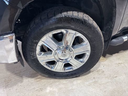 Used 2015 Toyota Tundra 1794 Edition image 2