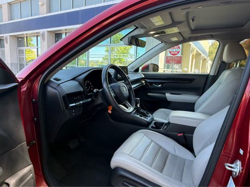 Used 2023 Honda CR-V EX-L image 3