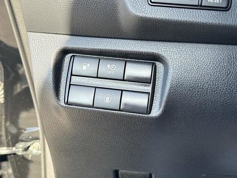 Used 2023 Nissan Leaf S image 22