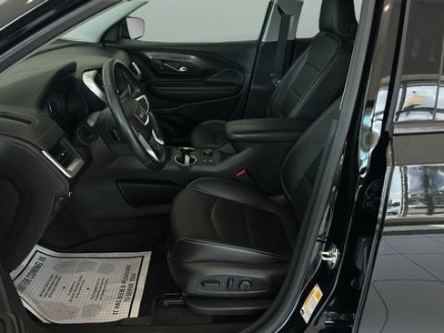 Used 2024 GMC Terrain SLT AWD/4WD image 8