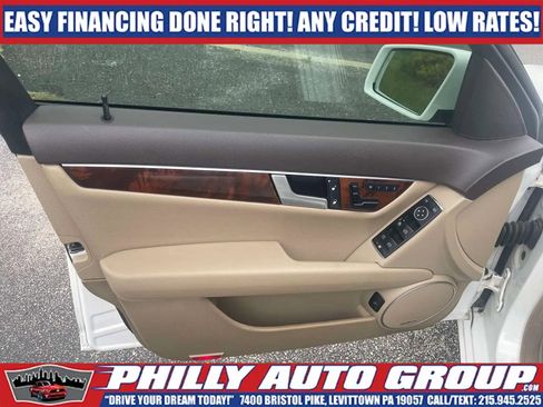 Used 2013 Mercedes-Benz C 250 Sedan image 20