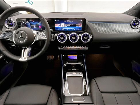 New 2025 Mercedes-Benz GLA 250 image 4