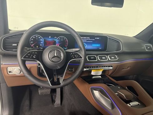 New 2026 Mercedes-Benz GLS 450 4MATIC image 12