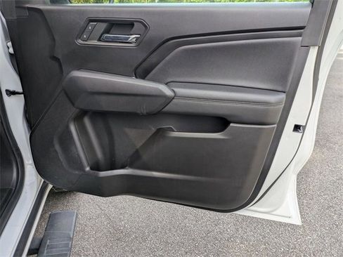 Used 2023 Chevrolet Colorado LT w/ LT Convenience Package II image 34