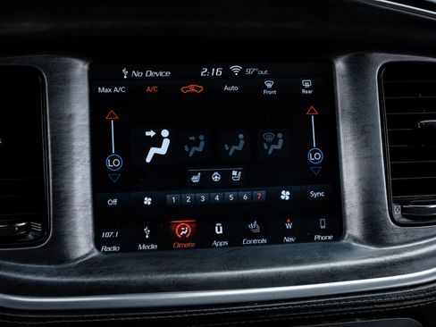 Used 2019 Dodge Charger Scat Pack w/ Daytona Edition Group RWD image 34