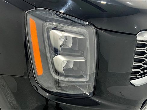 Used 2021 Kia Telluride SX image 32