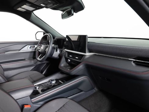 Used 2025 Ford Explorer ST-Line w/ Premium Package RWD image 28