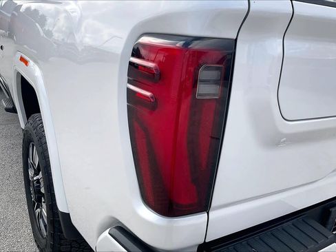 Certified 2024 GMC Sierra 3500 Denali w/ Denali Reserve Package image 28