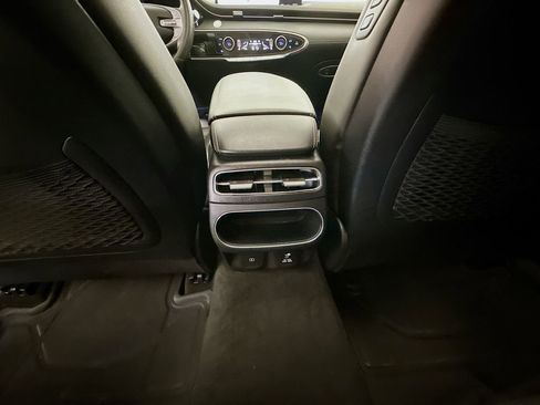 Used 2024 Genesis GV70 2.5T Advanced w/ Advanced Package image 26