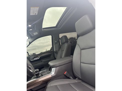 Used 2026 Chevrolet Silverado 1500 LT Trail Boss w/ LT Trail Boss Premium Package AWD/4WD image 22