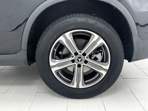 Used 2019 Mercedes-Benz GLC 300 4MATIC image 44