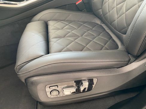 New 2026 BMW X5 xDrive50e w/ Executive Package image 13