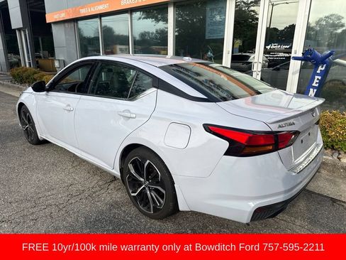 Used 2023 Nissan Altima 2.5 SR FWD image 4