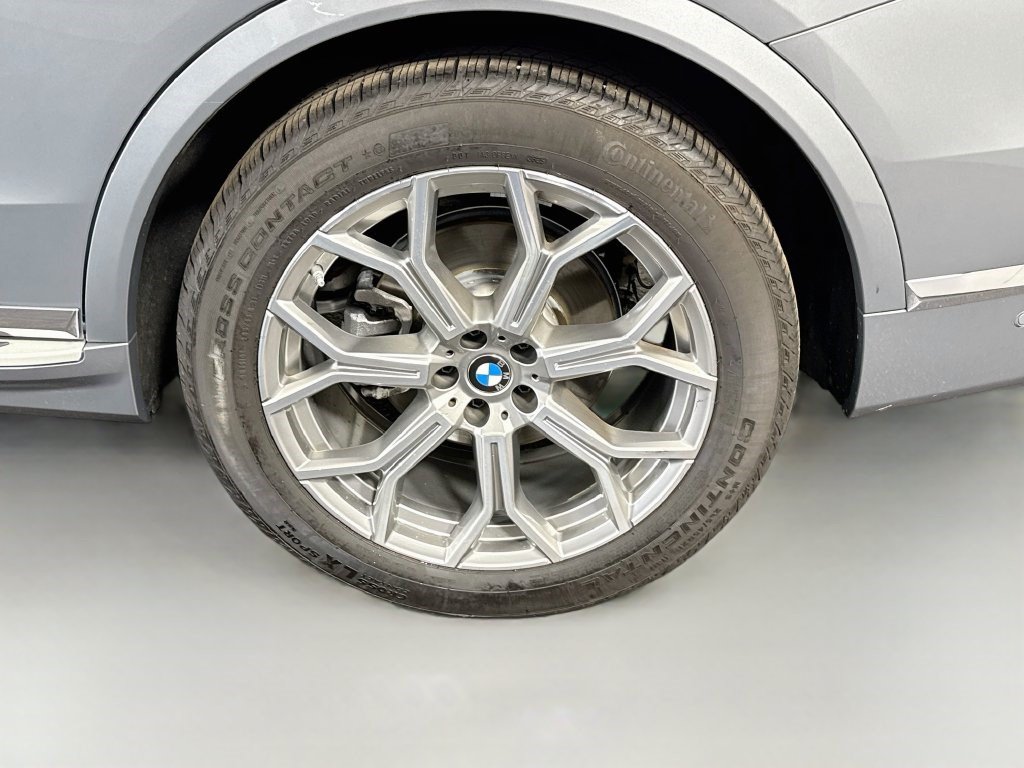 Used 2026 BMW X7 xDrive40i AWD/4WD image 36