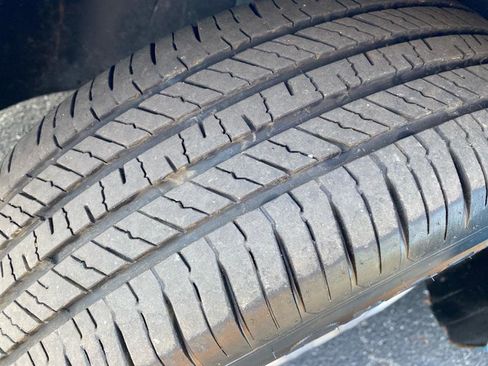 Used 2001 Ford Focus SE image 8