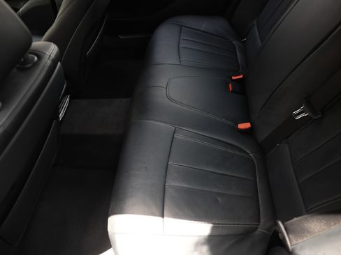 Used 2019 BMW 740i w/ M Sport Package RWD image 13