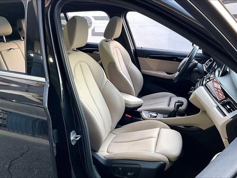 Used 2019 BMW X1 sDrive28i w/ Convenience Package image 8