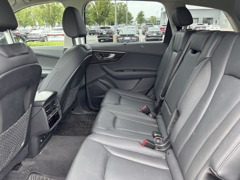 Used 2023 Audi Q7 2.0T Premium Plus w/ Premium Plus Package AWD/4WD image 33