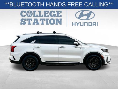 Used 2021 Kia Sorento S image 11